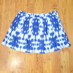 Vineyard Vines Ikat Pleated Blue & White Skirt with Pockets - Size 16